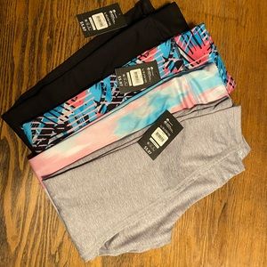 4 pack of BNWT Leggings